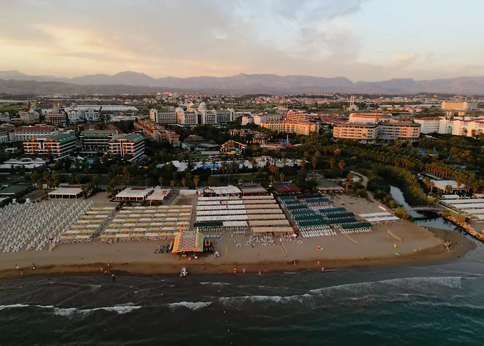 Castival Resort Side