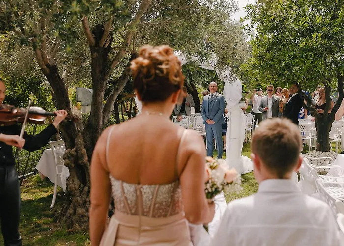 Resort Castival Side