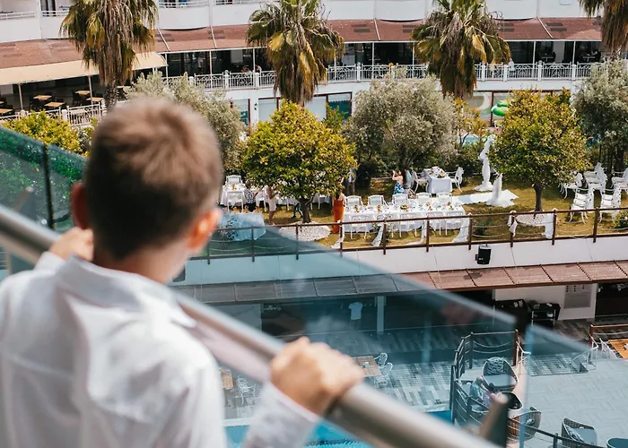 Castival Üdülőközpont 5*