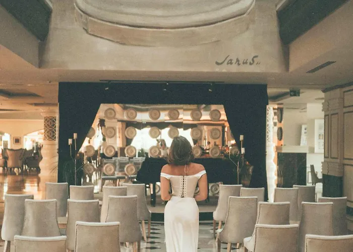 Castival Complex Side